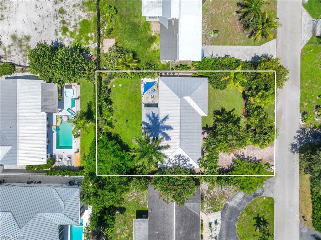 1304 Milano Dr, Naples, FL 34103-25