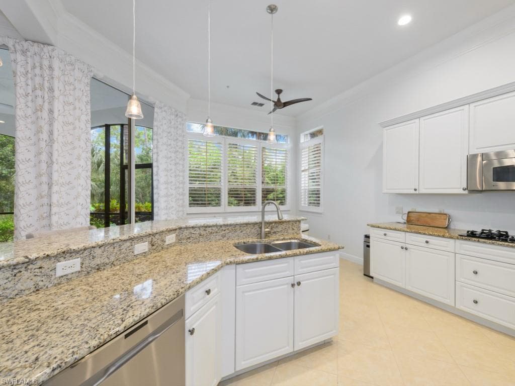 29120 Brendisi Way 102, Naples, FL 34110-10