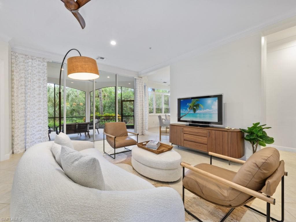 29120 Brendisi Way 102, Naples, FL 34110-2