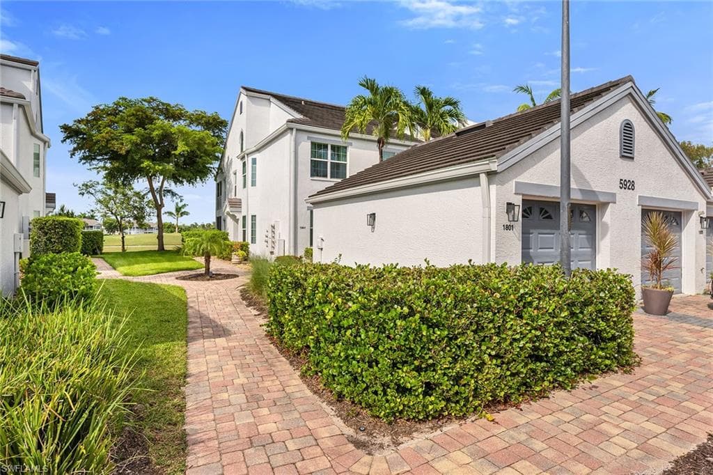 5928 Sand Wedge Ln 1801, Naples, FL 34110-3