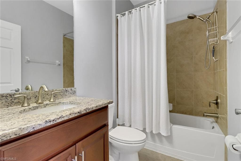25222 Cordera Point Dr, Bonita Springs, FL 34135-15