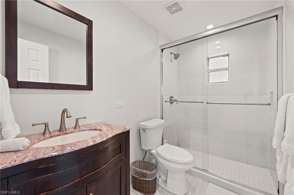 545 102nd Ave N, Naples, FL 34108-11