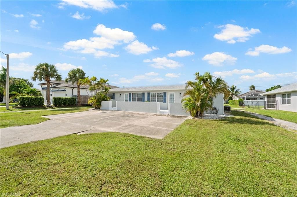 545 102nd Ave N, Naples, FL 34108-21