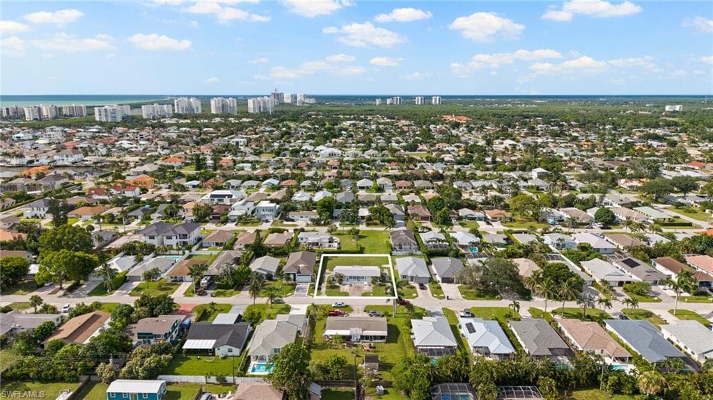 545 102nd Ave N, Naples, FL 34108-23