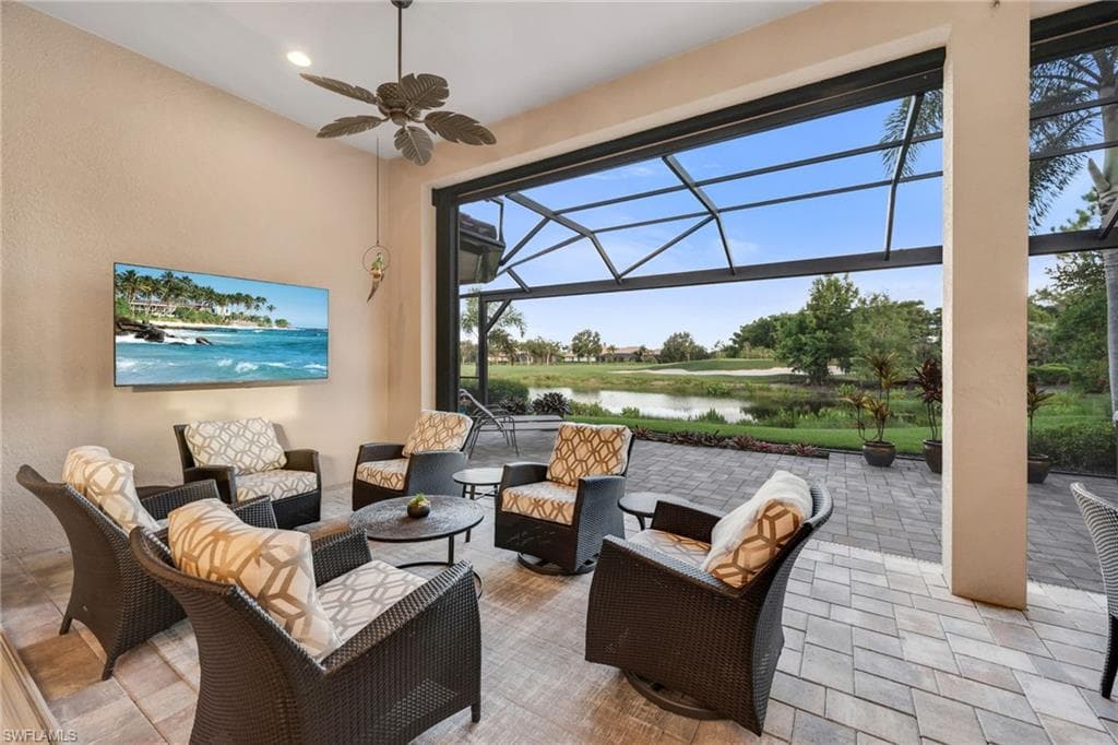 12402 Lockford Ln, Naples, FL 34120-9