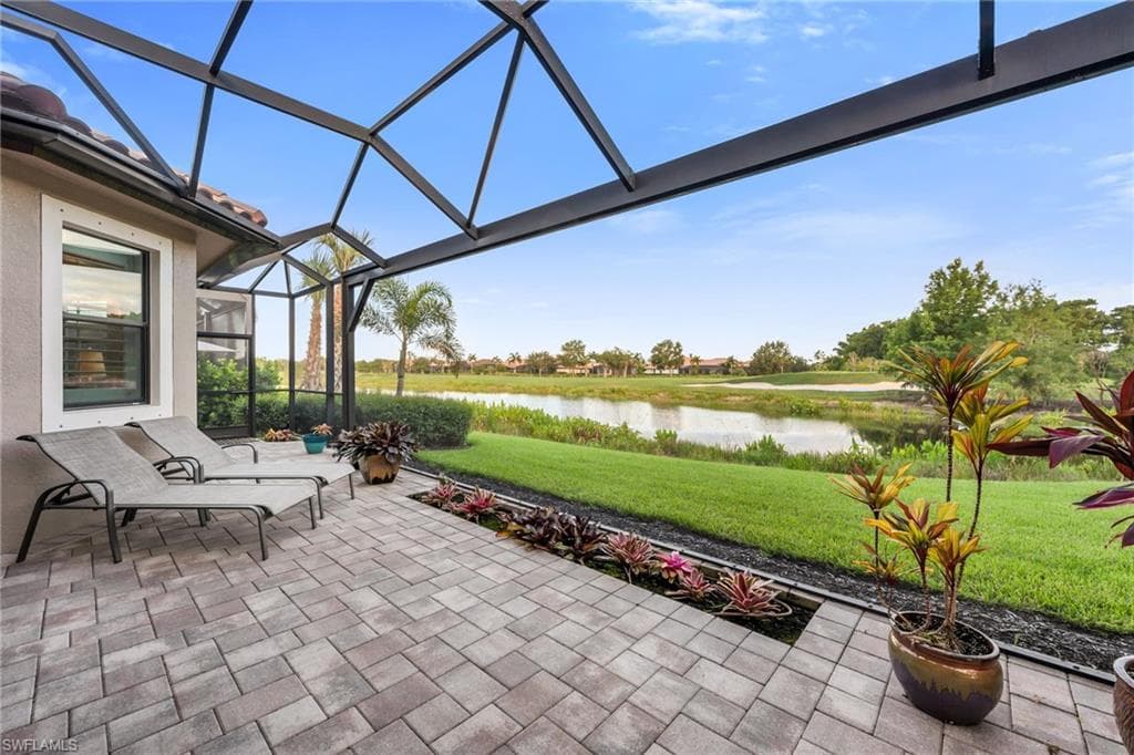 12402 Lockford Ln, Naples, FL 34120-12