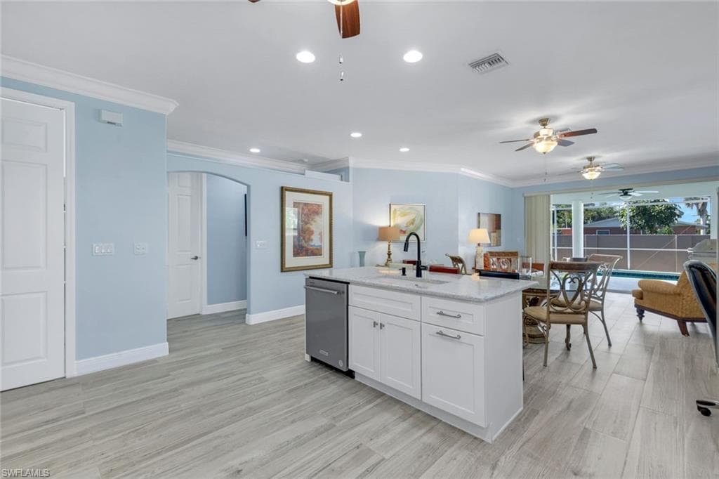 746 101st Ave N, Naples, FL 34108-11