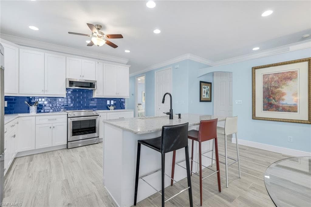 746 101st Ave N, Naples, FL 34108-12
