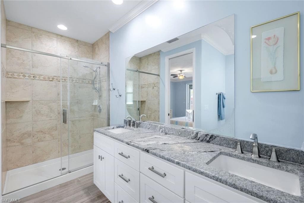 746 101st Ave N, Naples, FL 34108-16