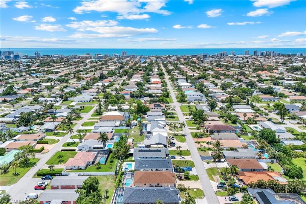 746 101st Ave N, Naples, FL 34108-32