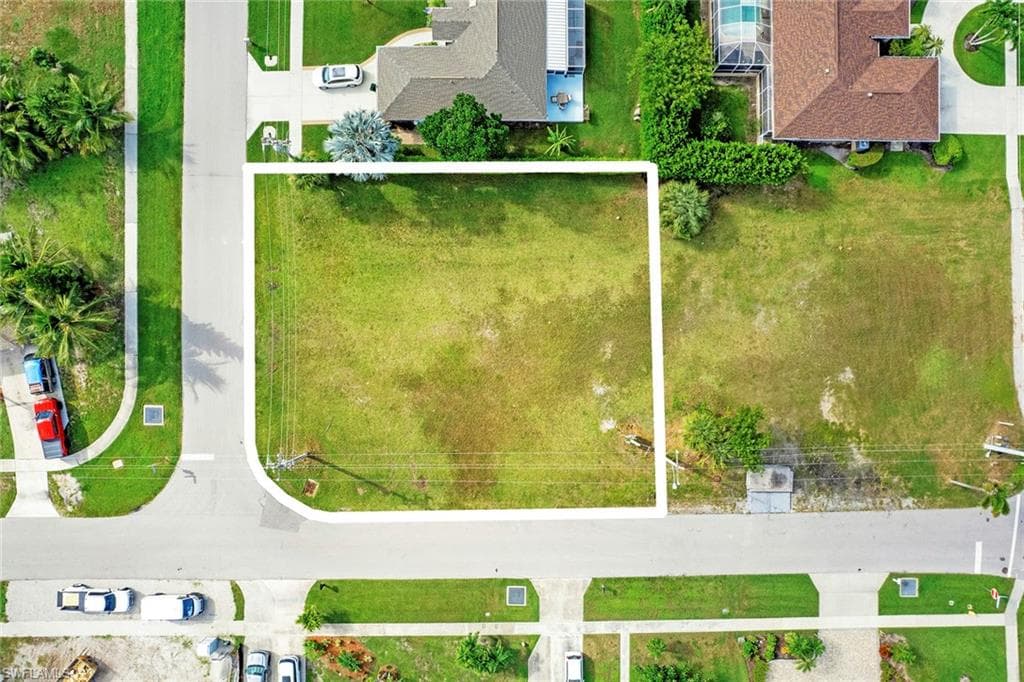 276 Tahiti Rd, Marco Island, FL 34145-13