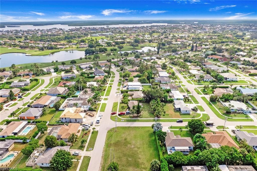276 Tahiti Rd, Marco Island, FL 34145-16