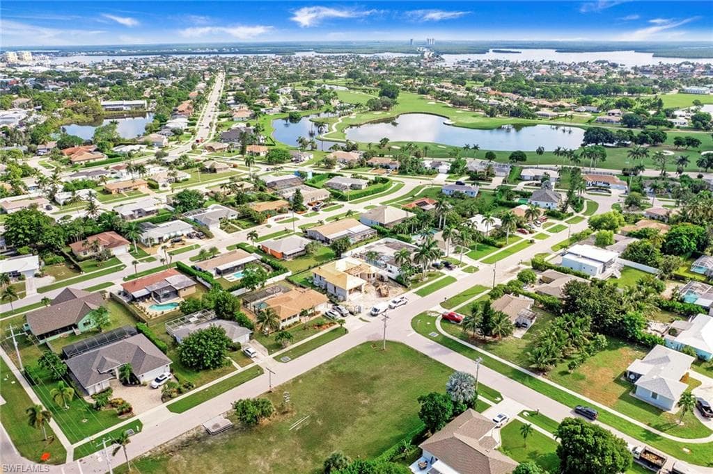 276 Tahiti Rd, Marco Island, FL 34145-18