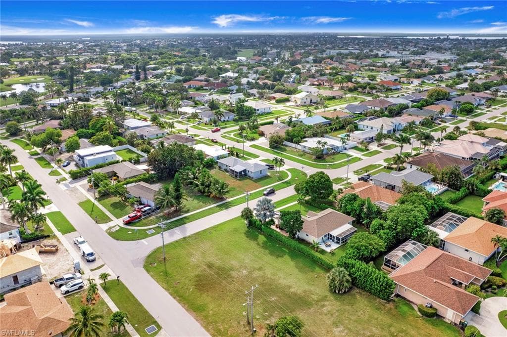 276 Tahiti Rd, Marco Island, FL 34145-20