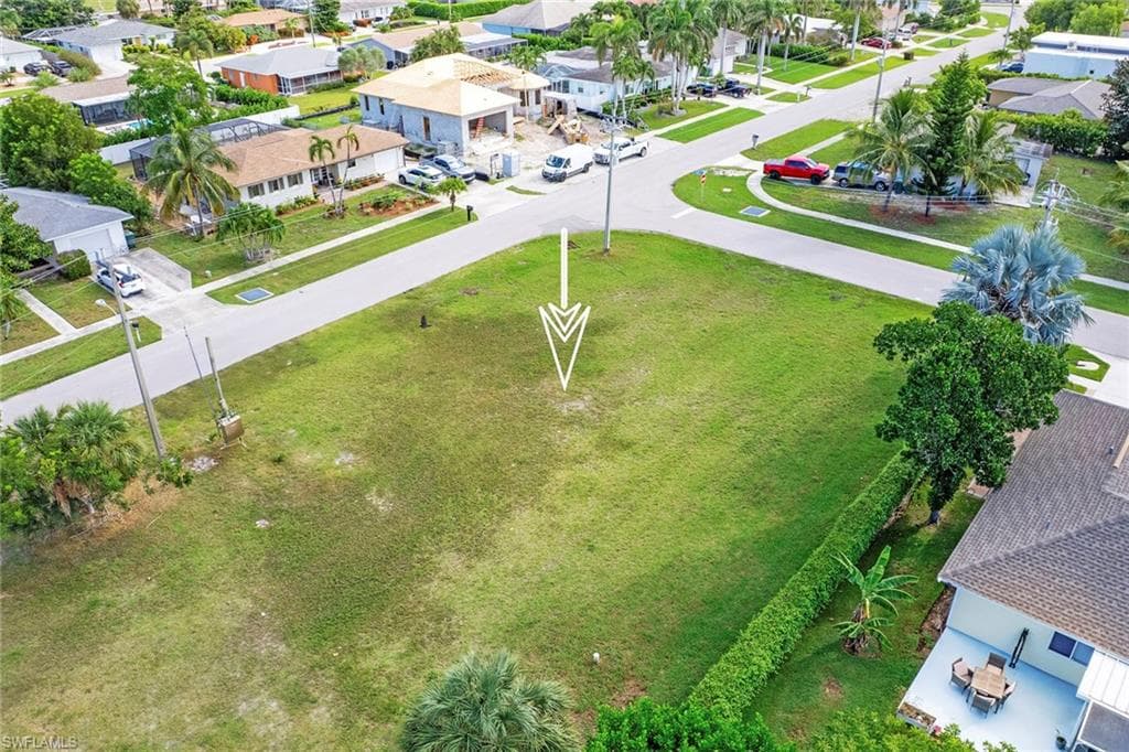276 Tahiti Rd, Marco Island, FL 34145-25