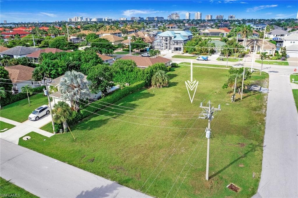 276 Tahiti Rd, Marco Island, FL 34145-5