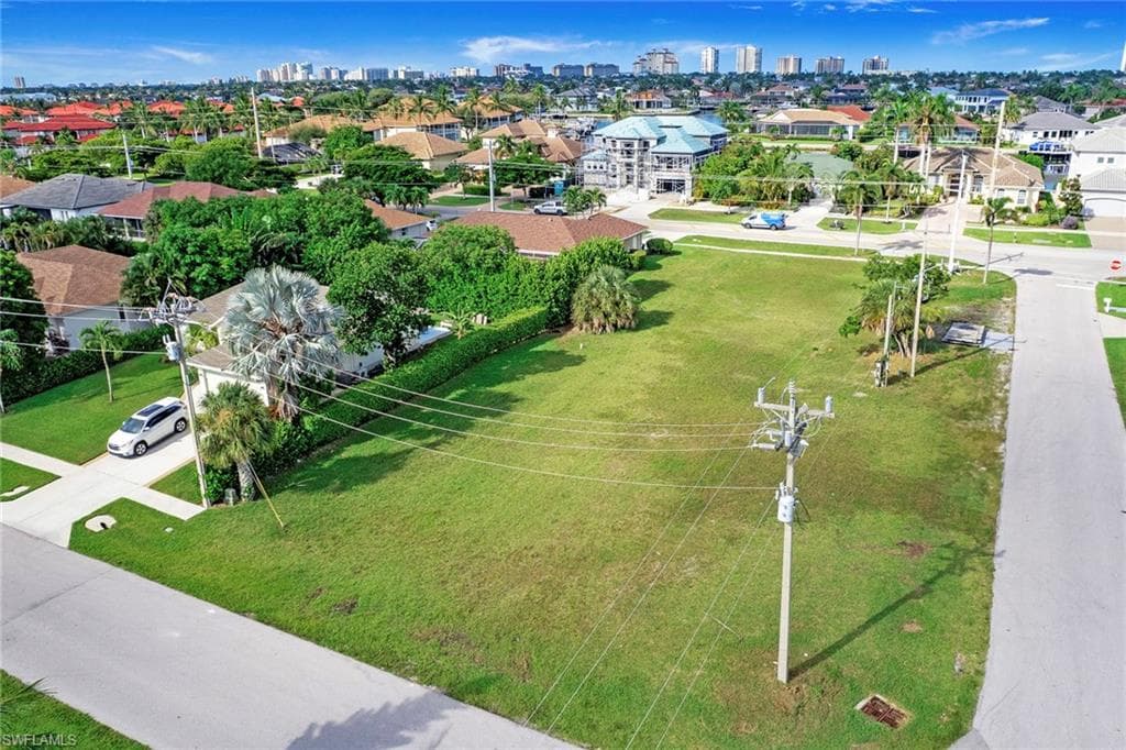 276 Tahiti Rd, Marco Island, FL 34145-6