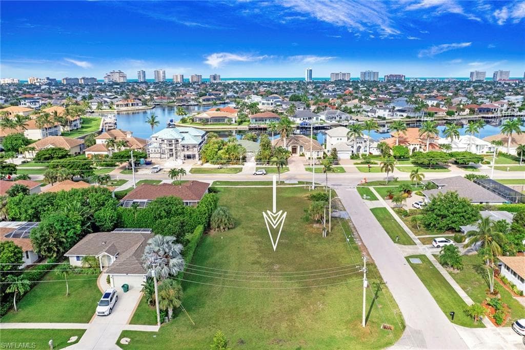 276 Tahiti Rd, Marco Island, FL 34145-7