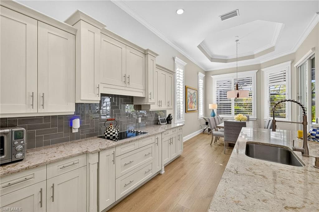 6040 Lucaya Way, Naples, FL 34113-18