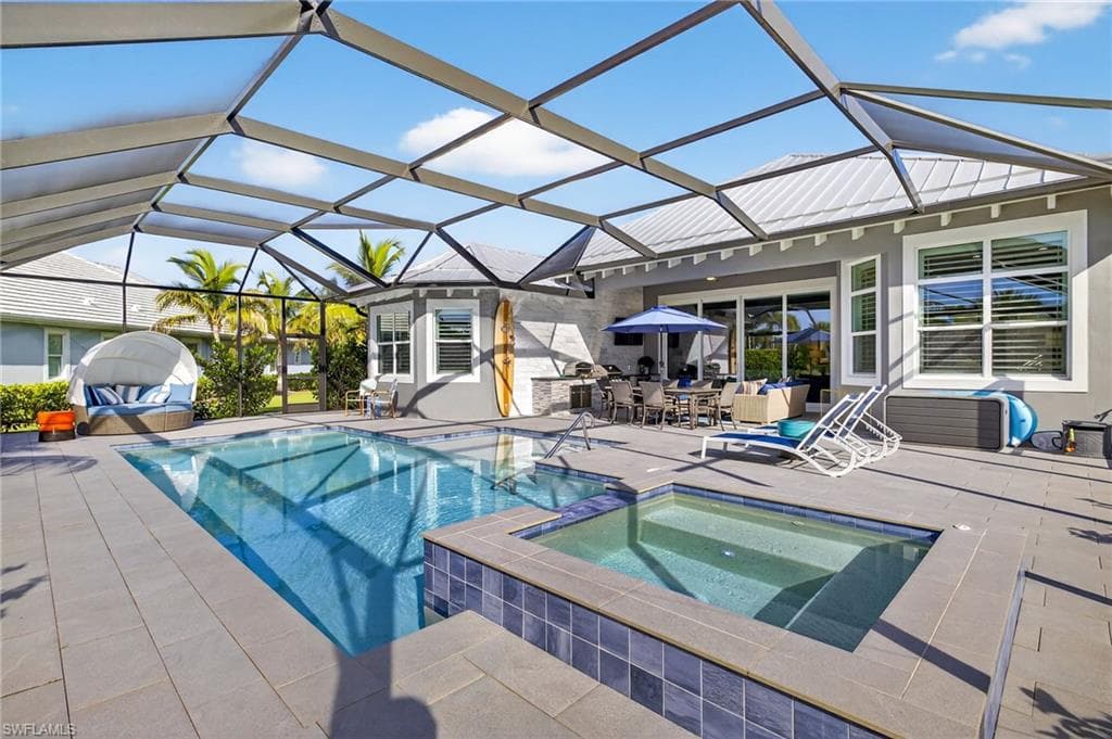 6040 Lucaya Way, Naples, FL 34113-30