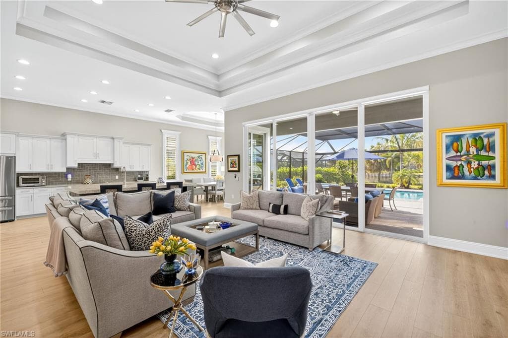 6040 Lucaya Way, Naples, FL 34113-5