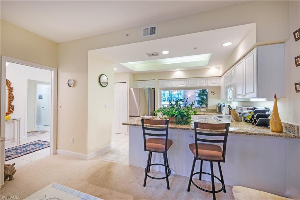 300 Wyndemere Way C104, Naples, FL 34105-15