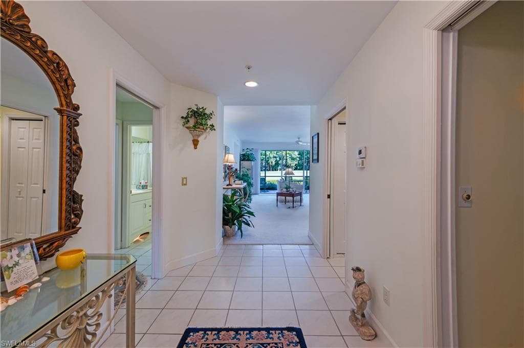 300 Wyndemere Way C104, Naples, FL 34105-6