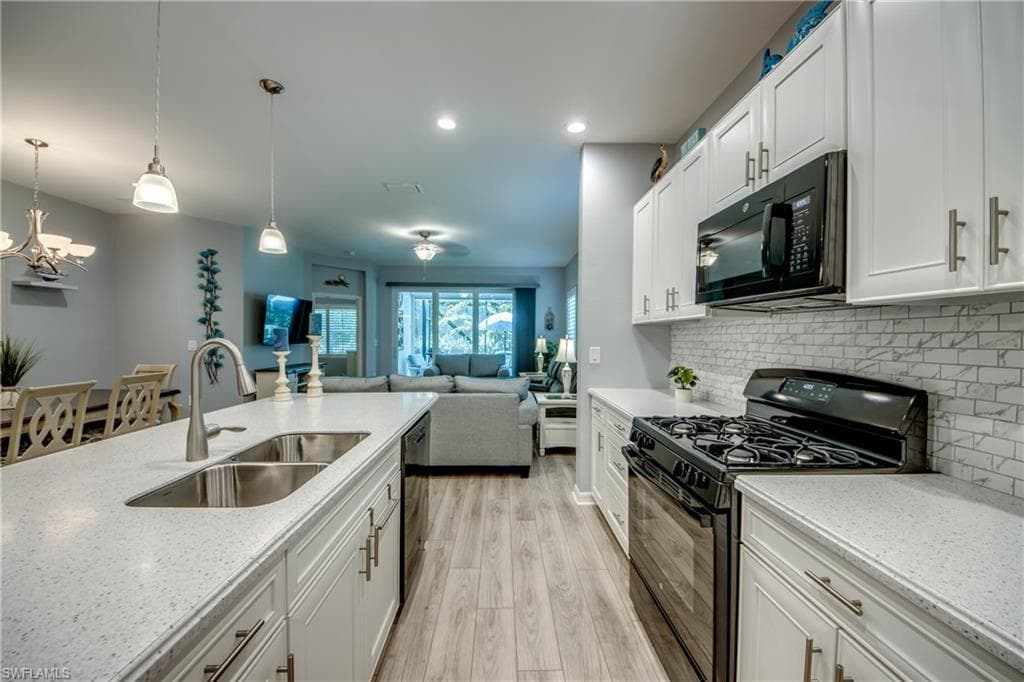 11727 Solano Dr, Fort Myers, FL 33966-15