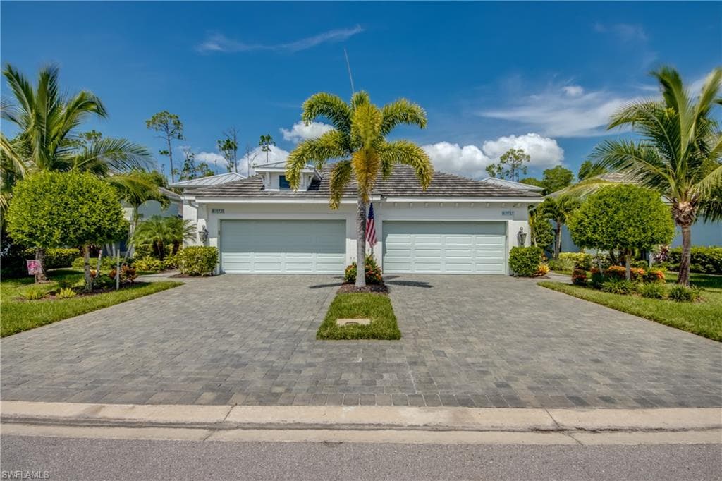 11727 Solano Dr, Fort Myers, FL 33966-1