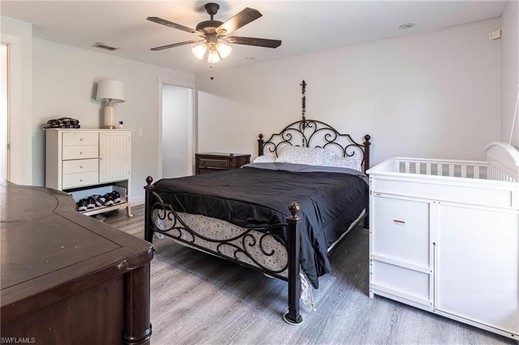 2345 Outrigger Ln, Naples, FL 34104-16