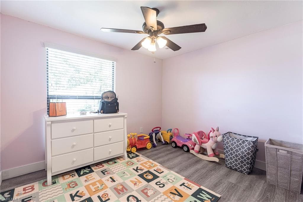 2345 Outrigger Ln, Naples, FL 34104-19