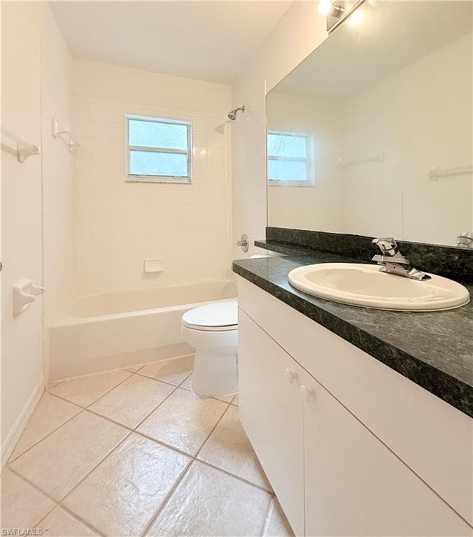 8731 Naples Heritage Dr D30, Naples, FL 34112-18