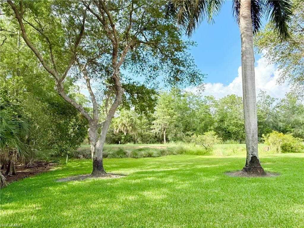 8731 Naples Heritage Dr D30, Naples, FL 34112-21