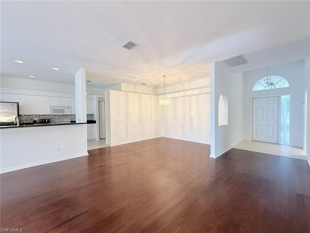 8731 Naples Heritage Dr D30, Naples, FL 34112-5