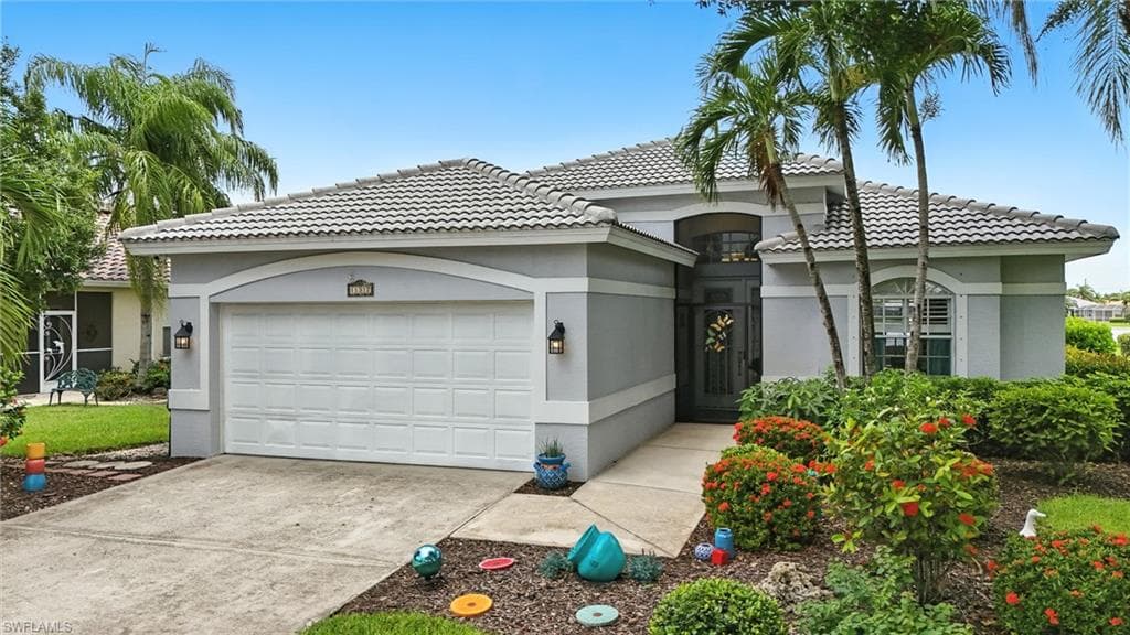 11317 Lakeland Cir, Fort Myers, FL 33913-3