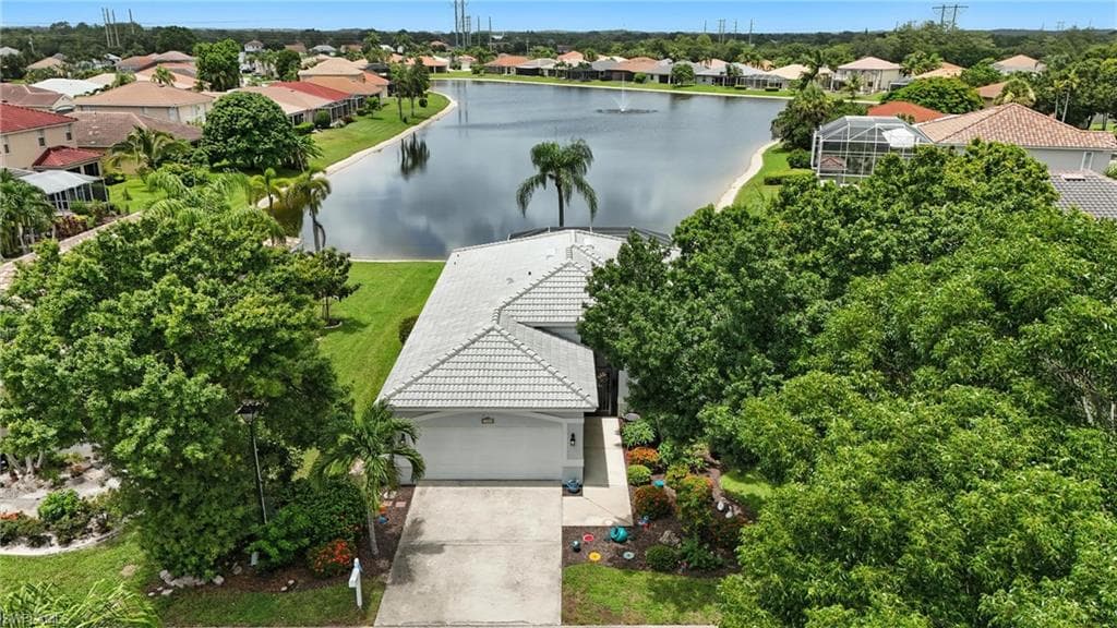 11317 Lakeland Cir, Fort Myers, FL 33913-4