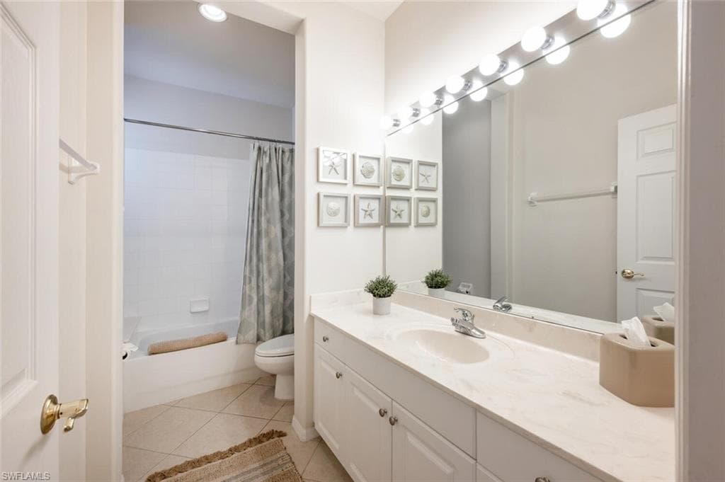 4610 Winged Foot Way 203, Naples, FL 34112-29