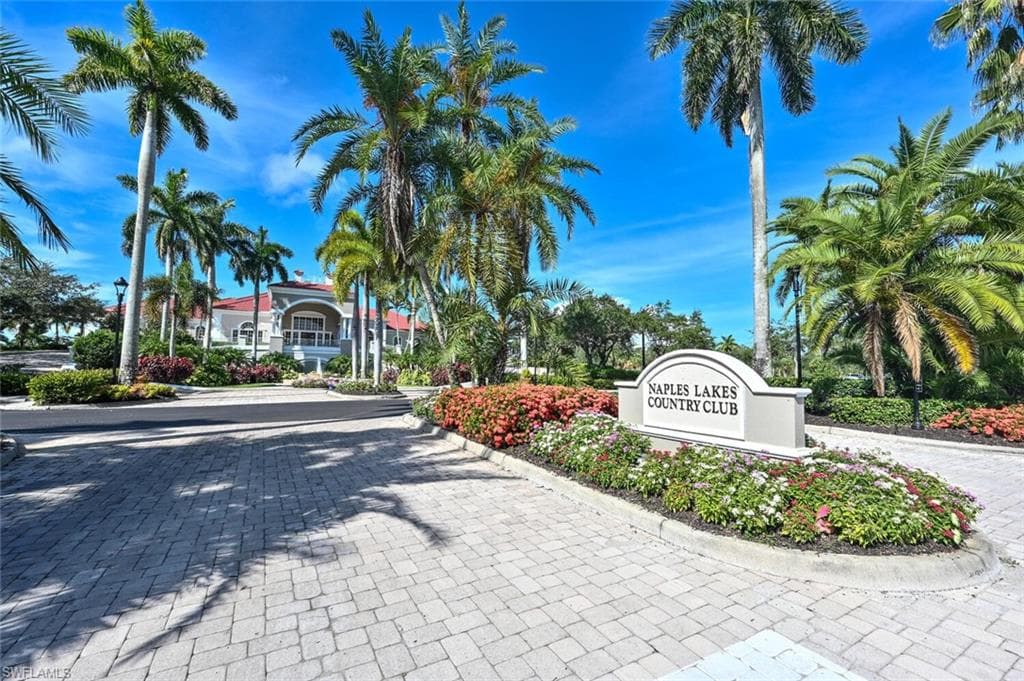 4610 Winged Foot Way 203, Naples, FL 34112-40