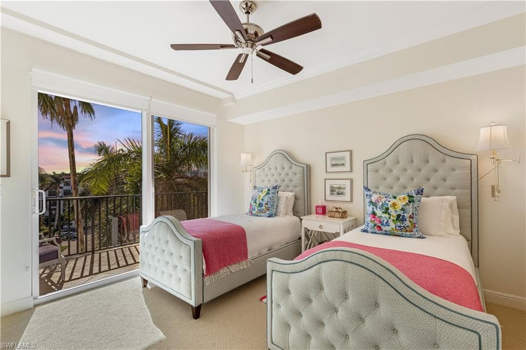 700 La Peninsula Blvd 404, Naples, FL 34113-26