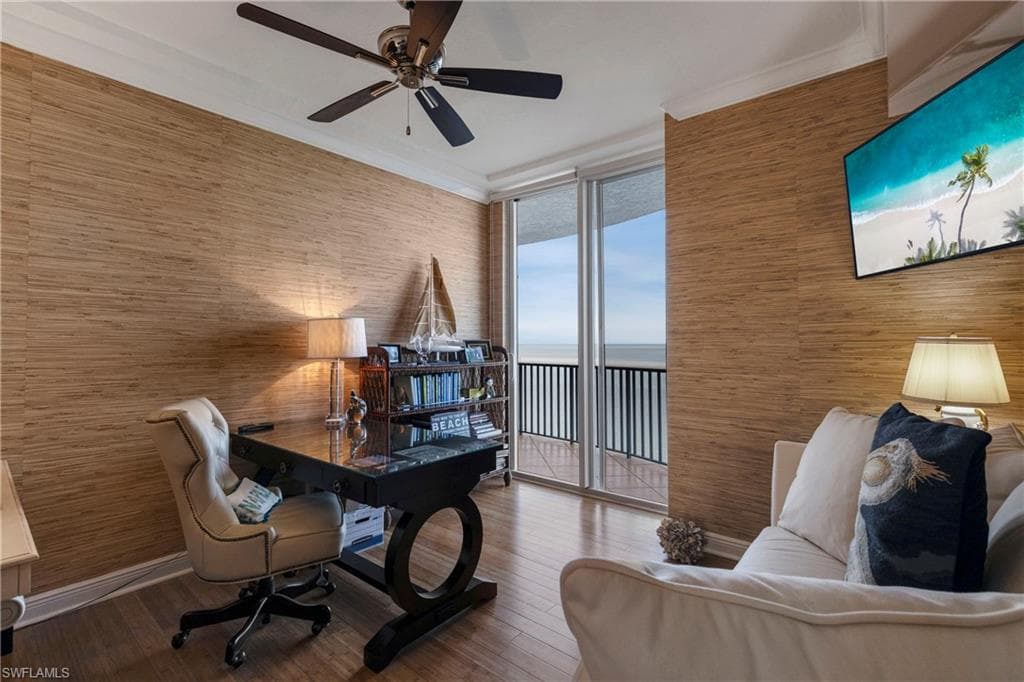 700 La Peninsula Blvd 404, Naples, FL 34113-31