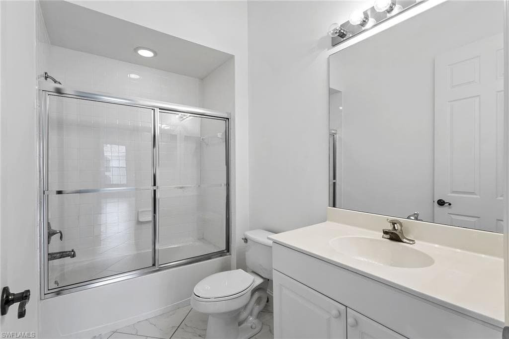1319 Egrets Lndg 204, Naples, FL 34108-21