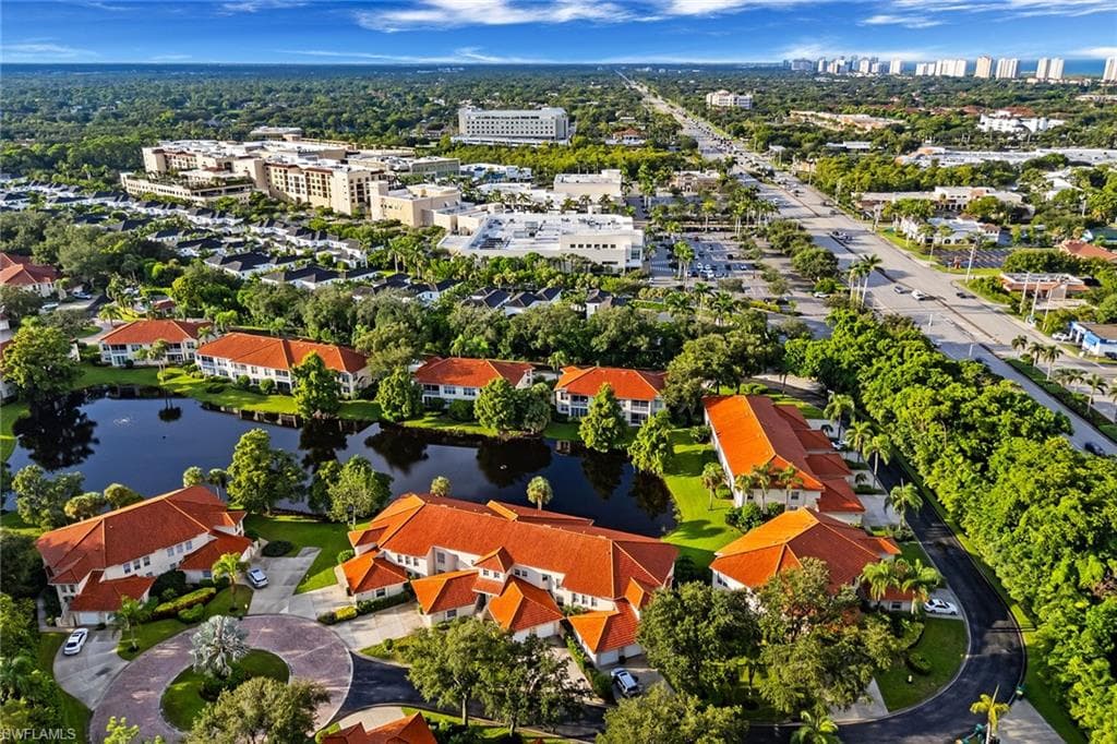 1319 Egrets Lndg 204, Naples, FL 34108-24
