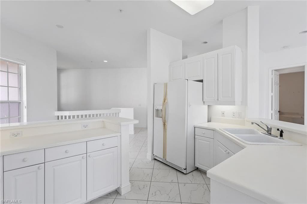 1319 Egrets Lndg 204, Naples, FL 34108-7