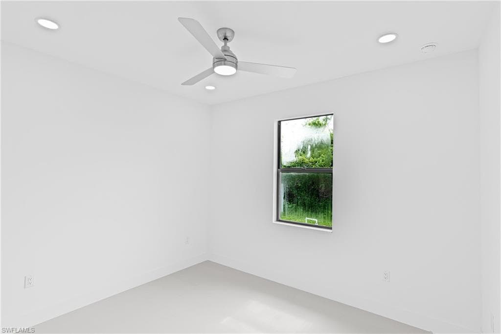 529 Kilgour Ave S, Lehigh Acres, FL 33974-26