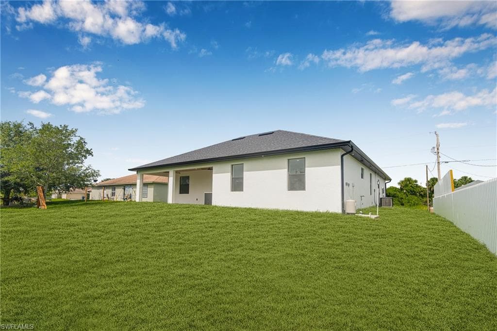 529 Kilgour Ave S, Lehigh Acres, FL 33974-49