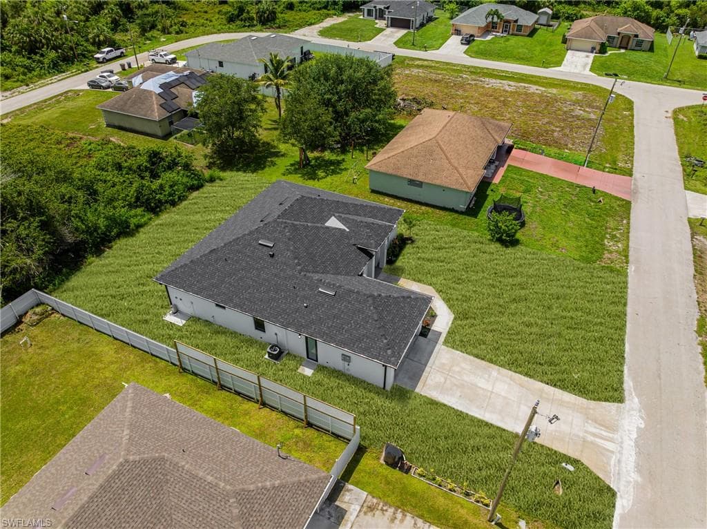 529 Kilgour Ave S, Lehigh Acres, FL 33974-5