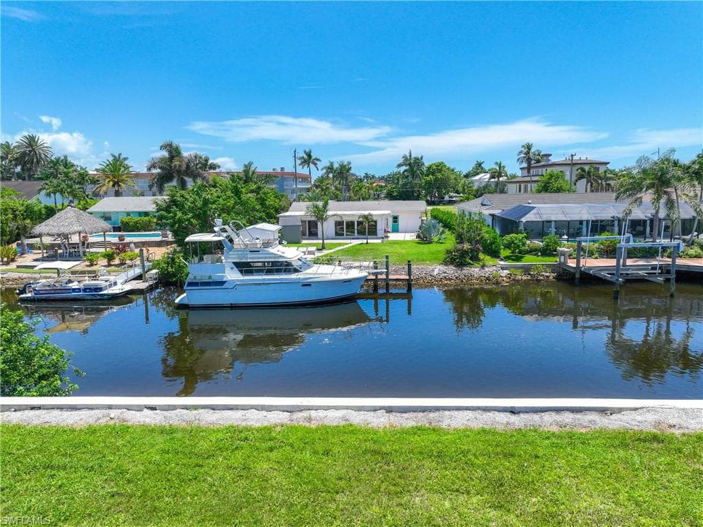 1598 Curlew Ave, Naples, FL 34102-16