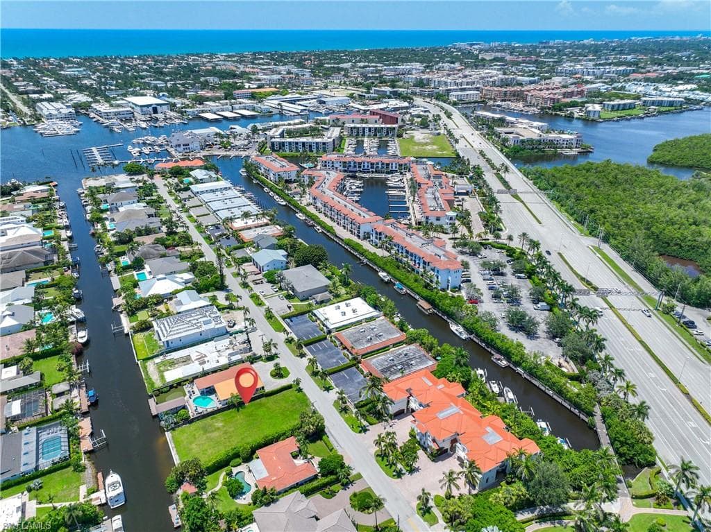 1598 Curlew Ave, Naples, FL 34102-7