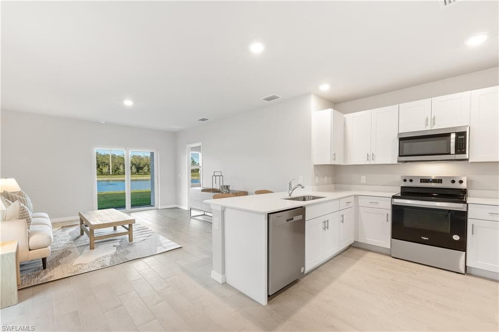 1168 Brooklands Dr, Fort Myers, FL 33905-4