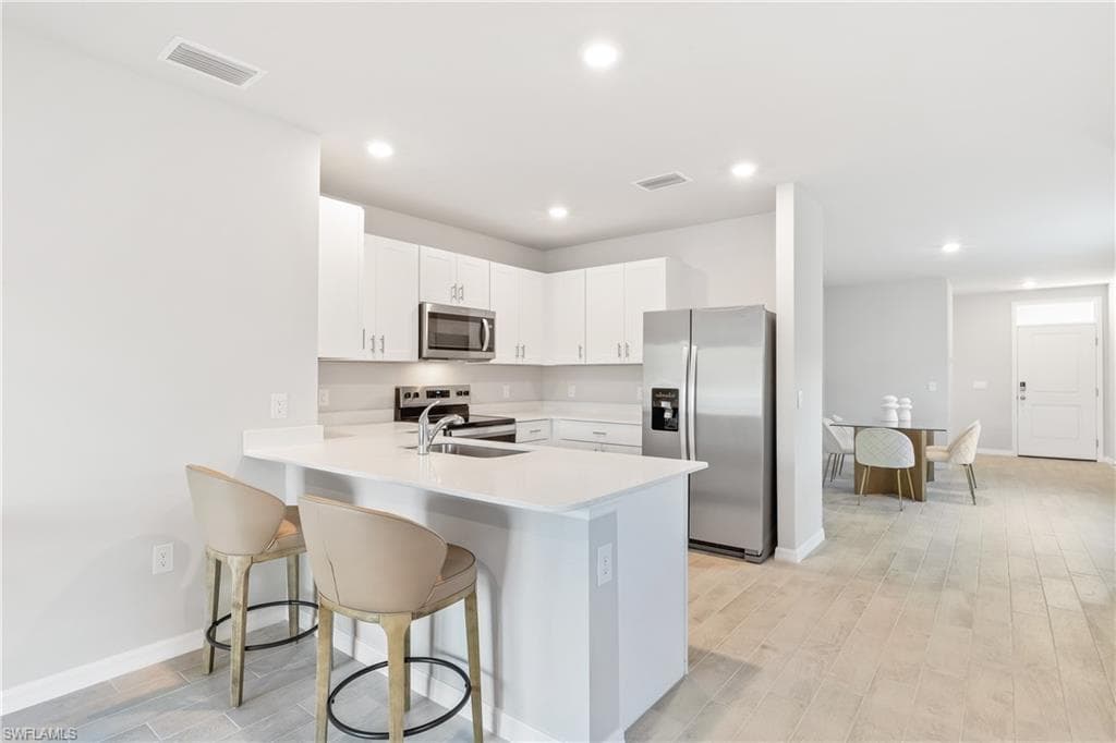 1168 Brooklands Dr, Fort Myers, FL 33905-5